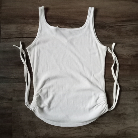 DKNY white tank top with straps - Picture 3 of 4